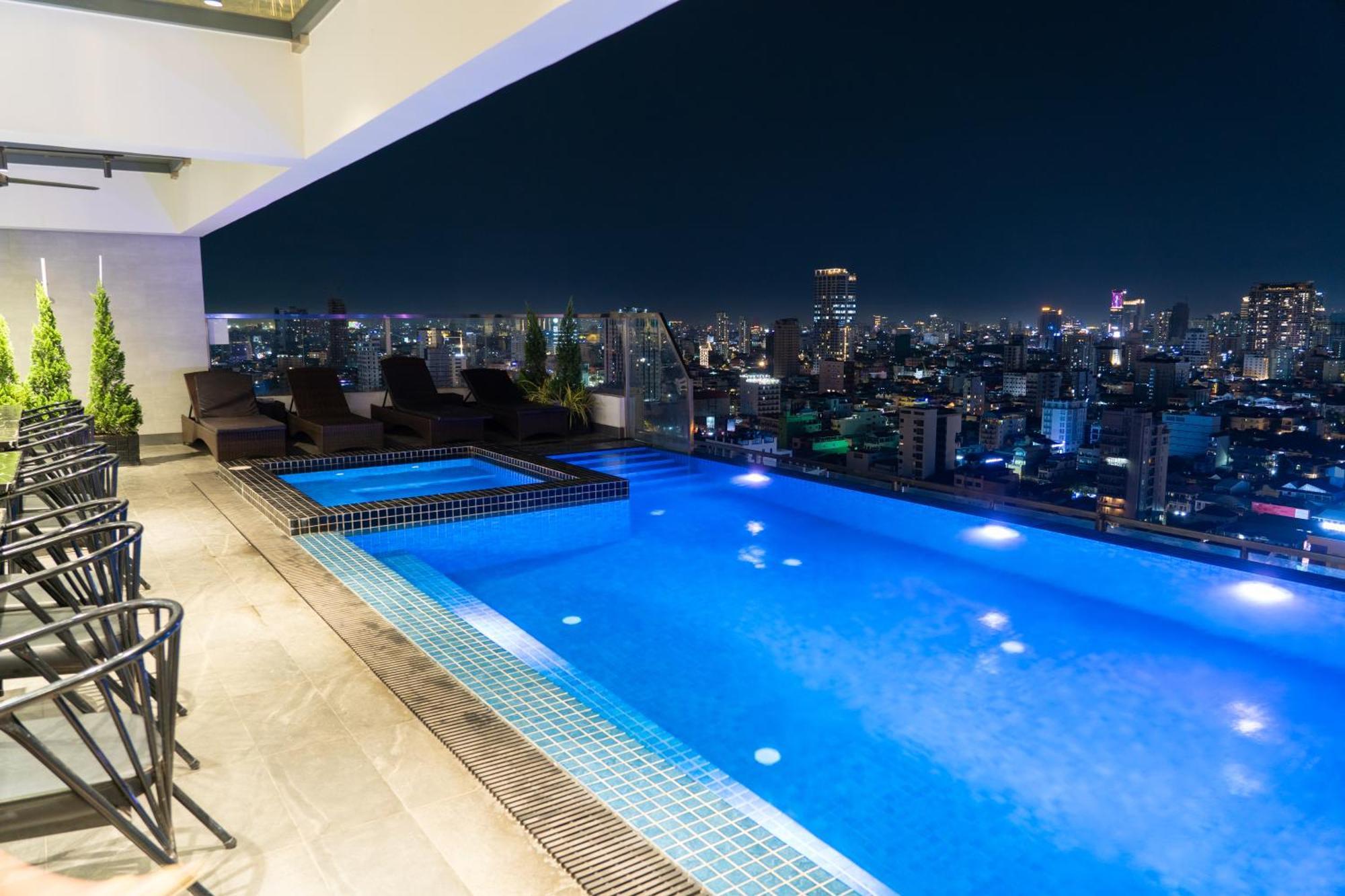 Parc21 Luxury Boutique Hotel Phnom-Penh Buitenkant foto