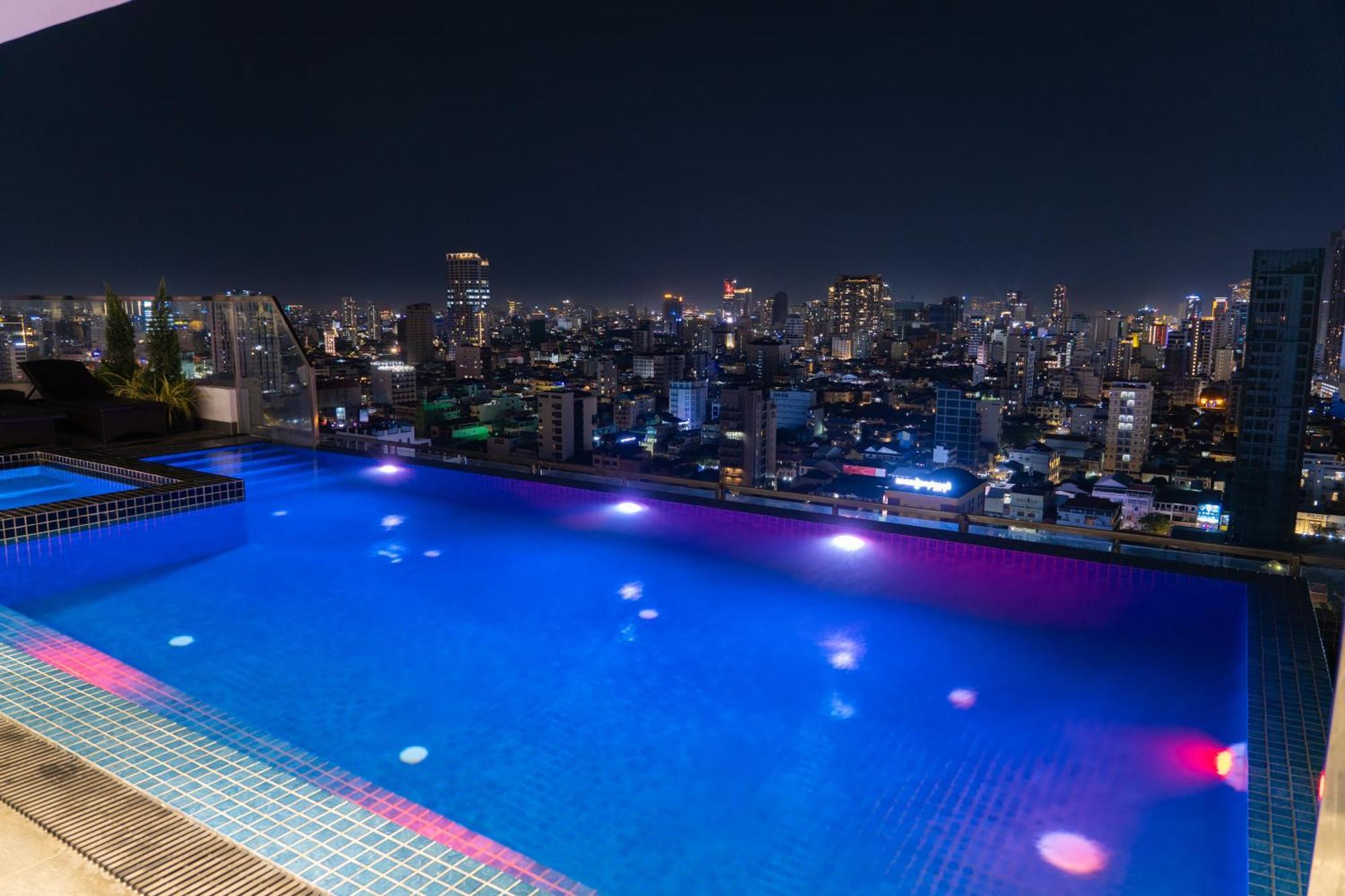 Parc21 Luxury Boutique Hotel Phnom-Penh Buitenkant foto
